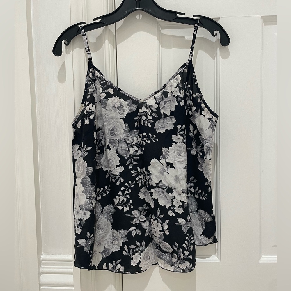 Aritzia Wilfred Silk Floral Flowy Tank Top